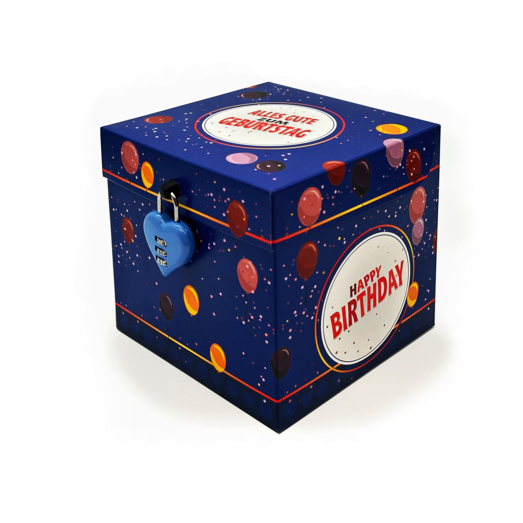 Blaue Rätselbox Geburtstag mit Ballonmotiv, Herz-Zahlenschloss und Schriftzug ‚Happy Birthday‘ auf weißem Hintergrund.